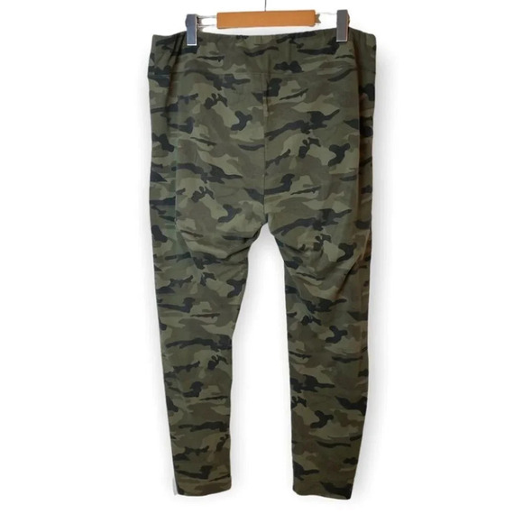 George Green  Camo Leggings 2X - Picture 2 of 6